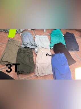 3T shorts/ 2 pairs 4t